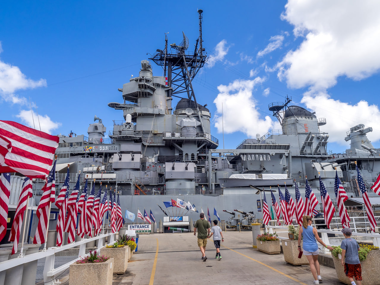 Small Group Arizona Memorial and USS Missouri Battleship Tour From Honolulu Airport