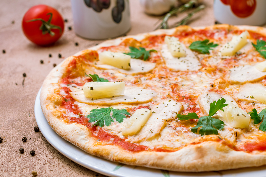 Famous Hawaiian Pizza