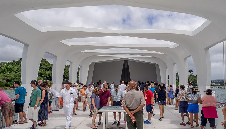 Private Pearl Harbor, USS Arizona Memorial, and Waikiki Tour from Hilo